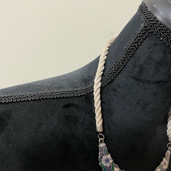 Vintage CJ Cloisonné Iris Bib Necklace - Picture 5 of 13